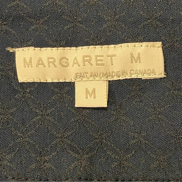 MARGARET M‎ Christiana Textured Stretchable Pencil Skirt in Navy Jacquard - Picture 5 of 7